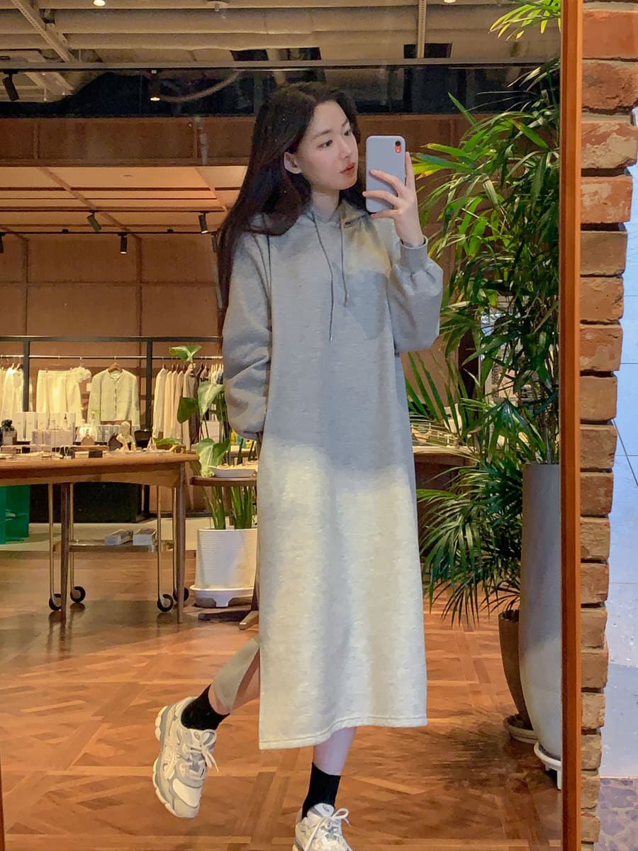 【新品未使用品】マンシング　フード付きスウェットワンピース 1731835_info_8174A792-8A09-