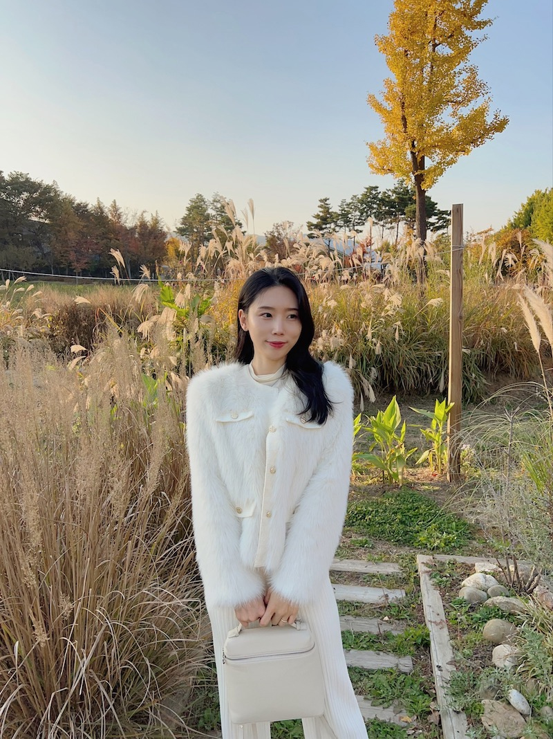 ゴールドボタンフェイクファージャケット | レディースファッション