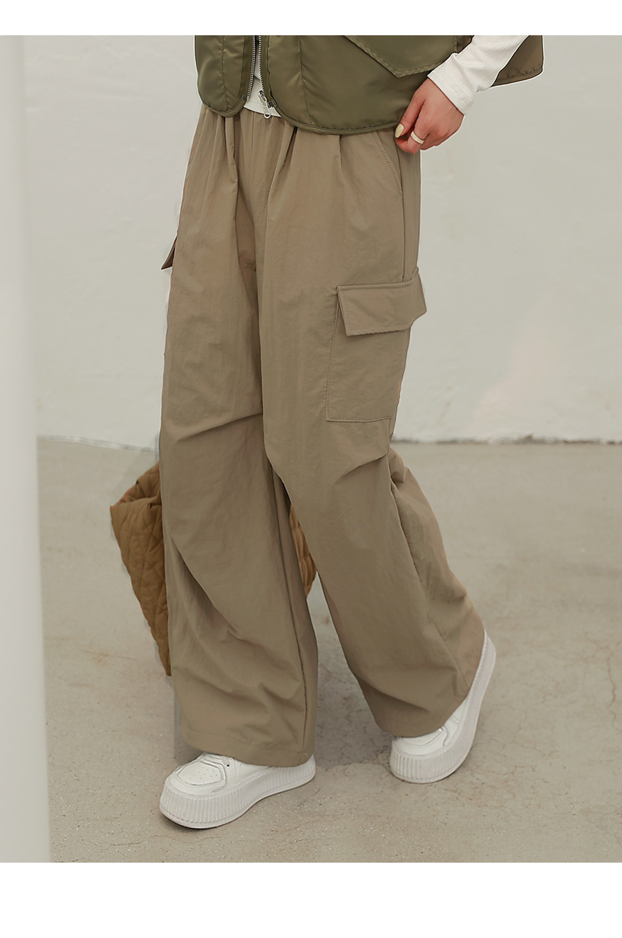 裏起毛ナイロンカーゴパンツ | レディースファッション通販 - DHOLIC