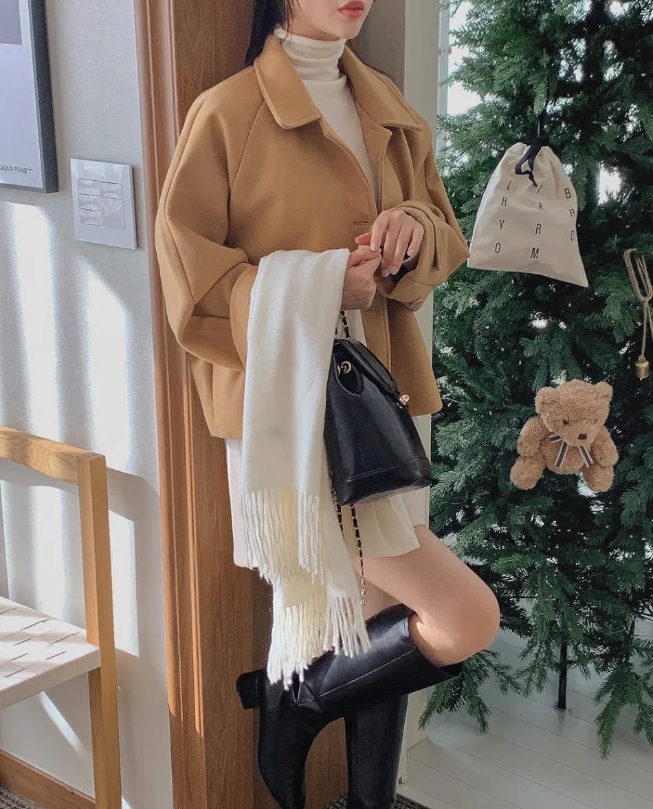 머플러 모델 착용 이미지-S5L7