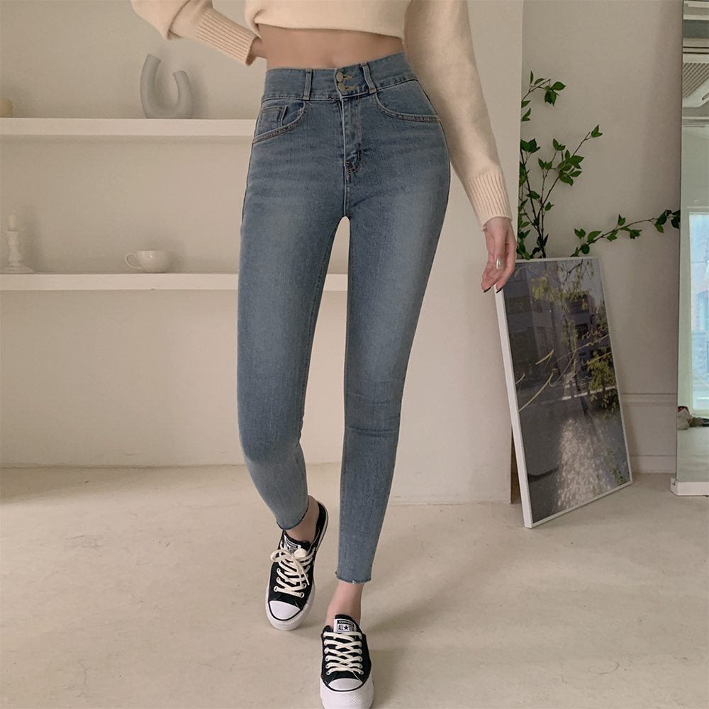 ツーボタンスキニーデニムパンツ | レディースファッション通販 ツーボタンスキニーデニムパンツ | レディースファッション通販