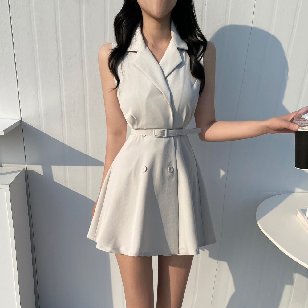 ダブルボタンノースリーブフレアワンピース | レディース