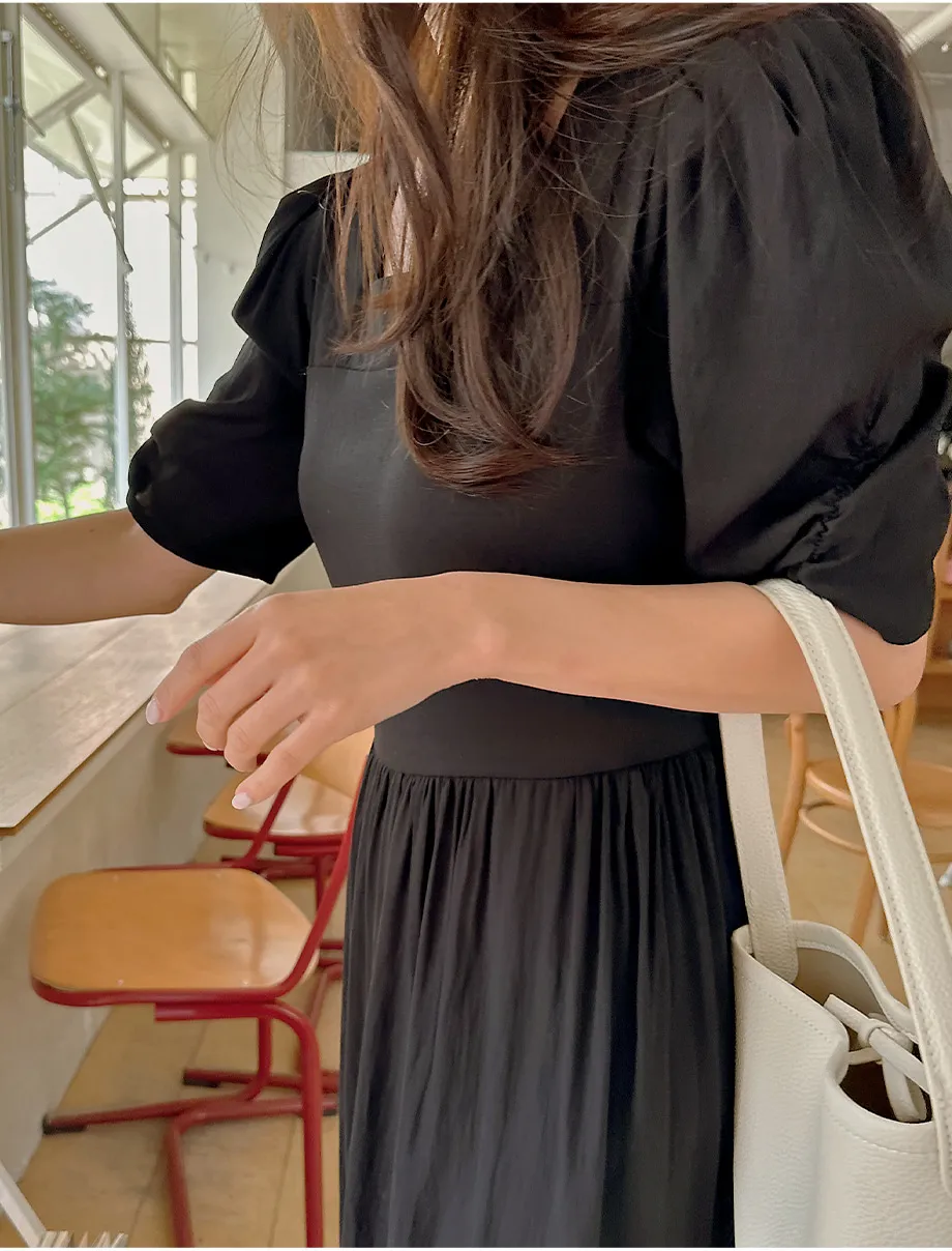 리리앤코 에이폴 셔링 퍼프 스퀘어넥 캉캉 롱 원피스
