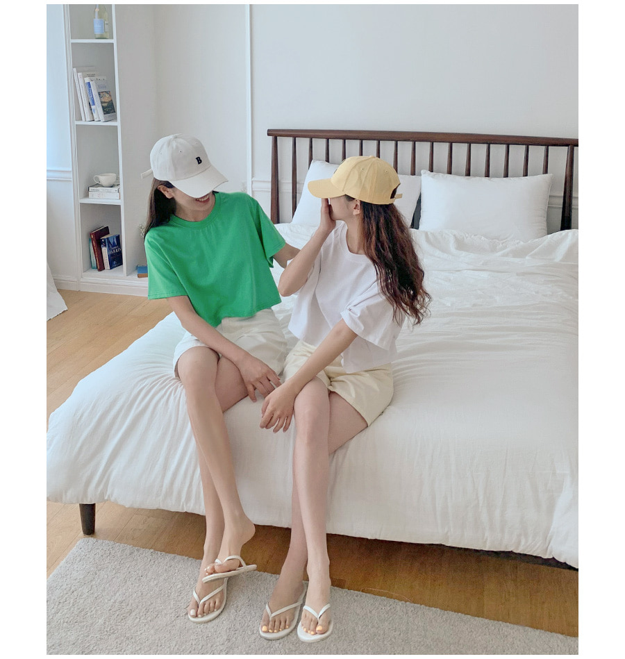 ボクシークロップド半袖Tシャツ | レディースファッション通販 - DHOLIC