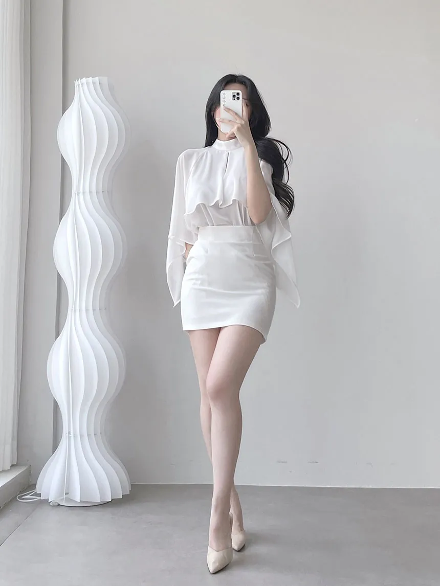 민소매 모델 착용 이미지-S1L13