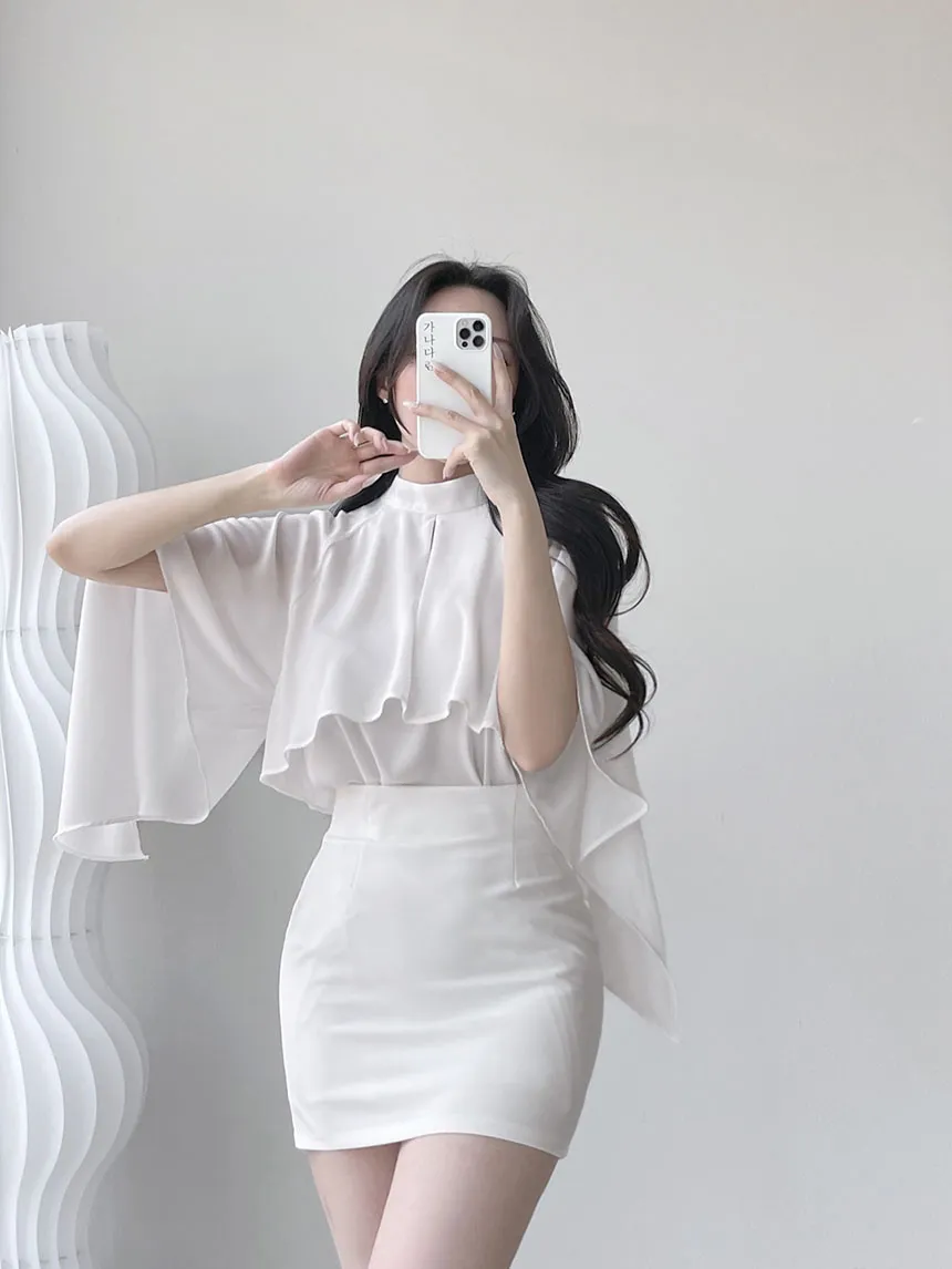 민소매 모델 착용 이미지-S1L9
