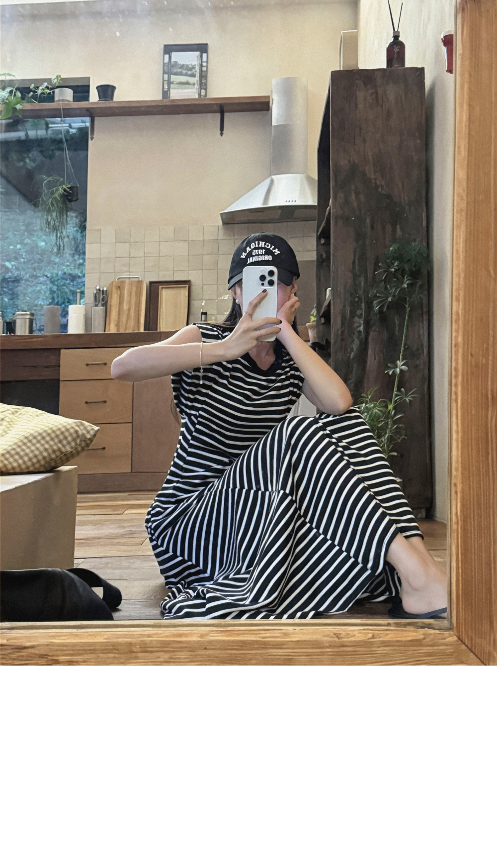 【美品】MONCLER　ボーダー異素材Aラインワンピース 1841435_info_3A6D5DB4-9EC7-