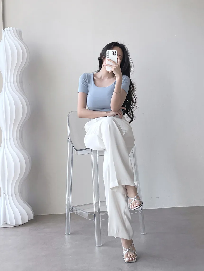 반팔 티셔츠 모델 착용 이미지-S1L34