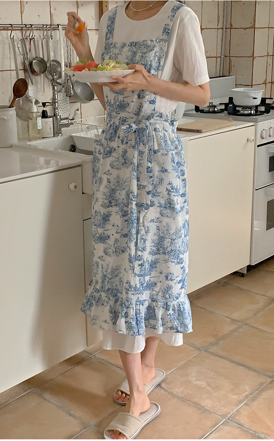 リボンフリルトワルドジュイエプロンワンピース | レディース