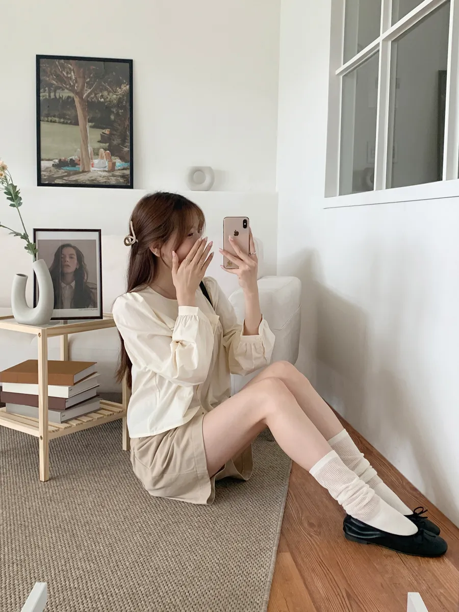 블라우스 모델 착용 이미지-S1L27