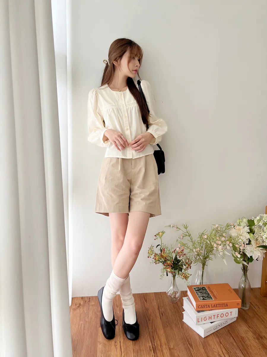 블라우스 모델 착용 이미지-S1L17