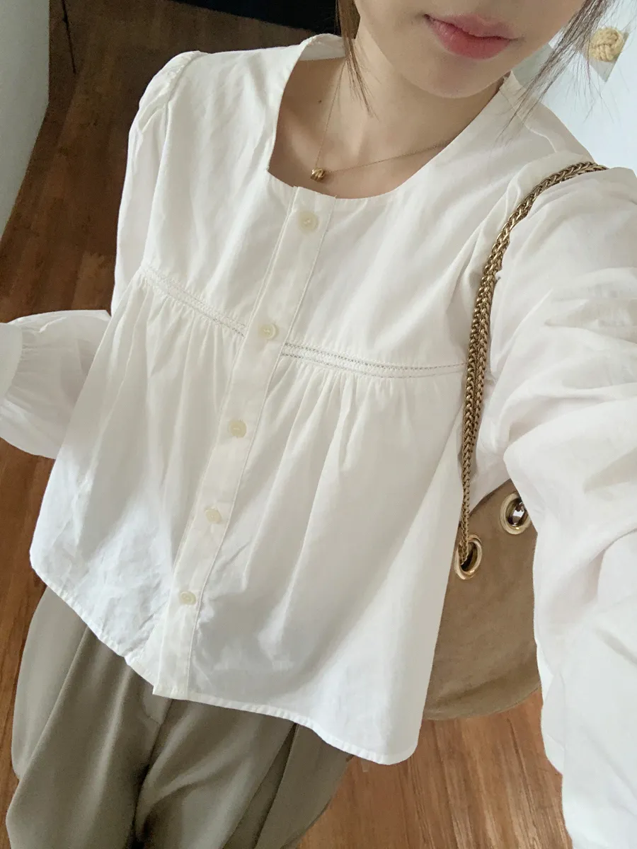 블라우스 모델 착용 이미지-S1L32