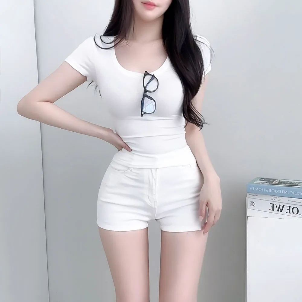 반팔 티셔츠 모델 착용 이미지-S1L122
