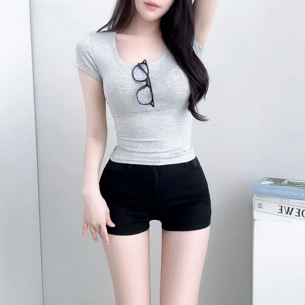 반팔 티셔츠 모델 착용 이미지-S1L132