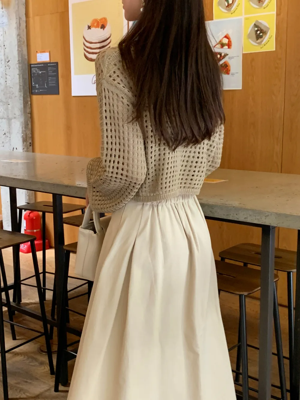 치마 모델 착용 이미지-S1L55