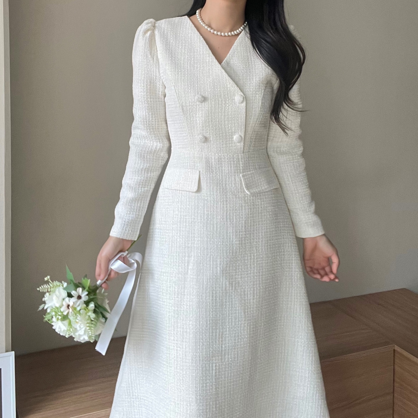 ◆Donna Karanダブルブレストツイードワンピース ノーカラーダブルボタンツイードワンピース | レディース