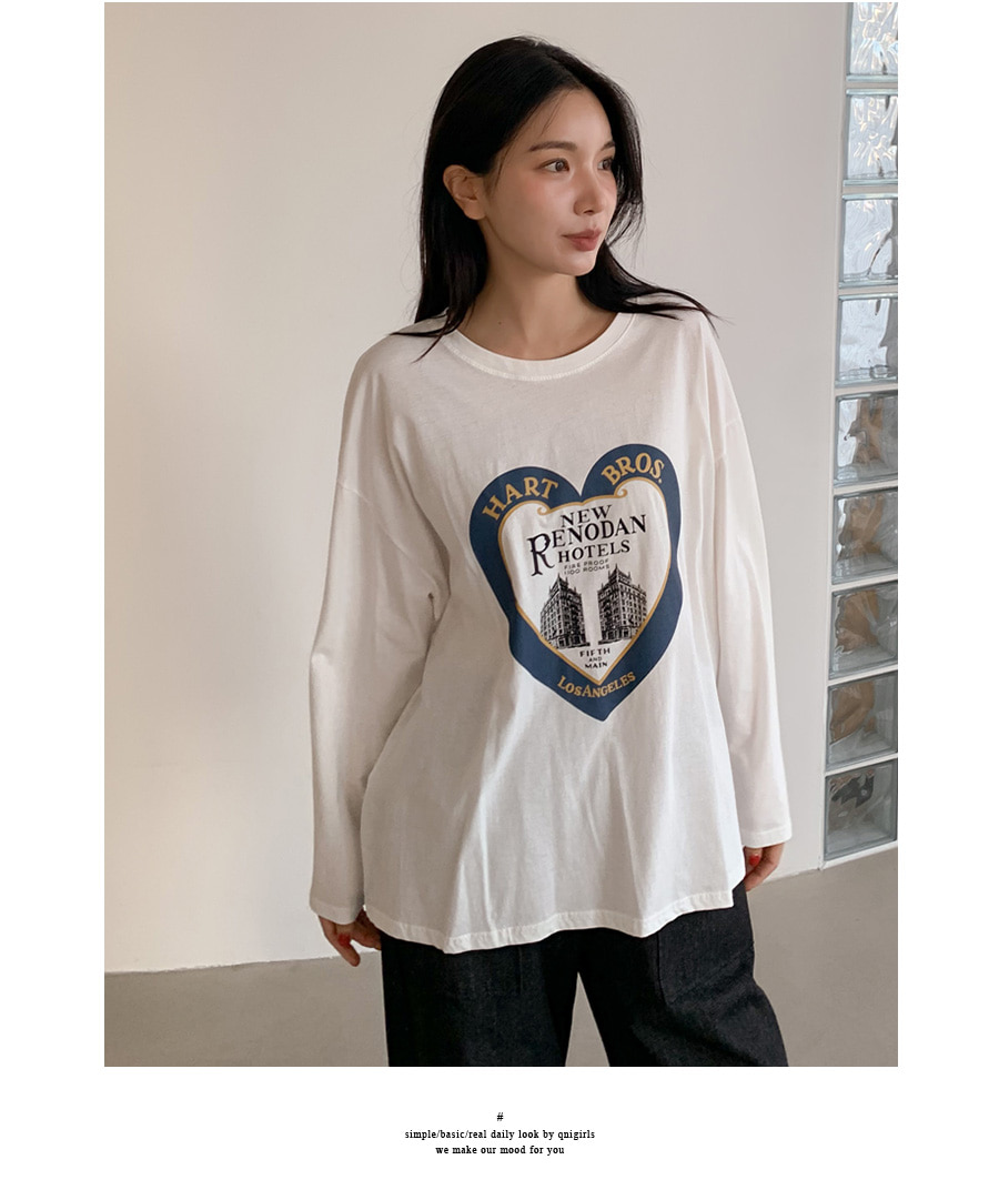 Dolce & Gabbana 直営店購入　ハートプリントTシャツ　レディース Dolce & Gabbana 直営店購入 ハートプリントTシャツ レディース