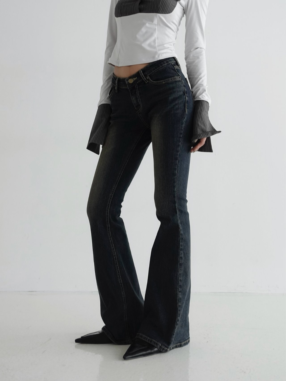 ローライズ　フレアデニム Clum ジーンズ デニム デニムパンツ Low rise flared denim