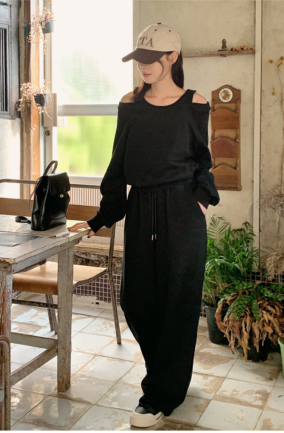 1876847_info_ECA4CAC9-97A8-