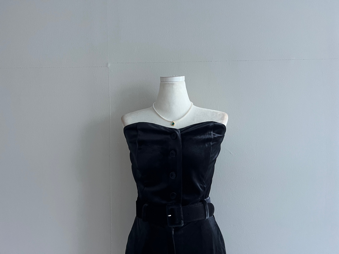 【美品】hholic エイチホリック　ベロア オールインワン ブラック AMERICAN HOLIC（アメリカンホリック）の「ラクラク