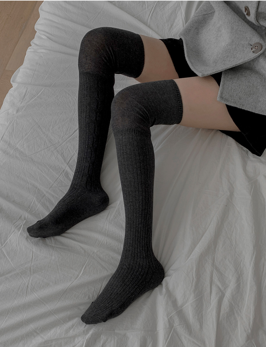 ケーブルリブニーハイソックス | レディースファッション通販 - DHOLIC