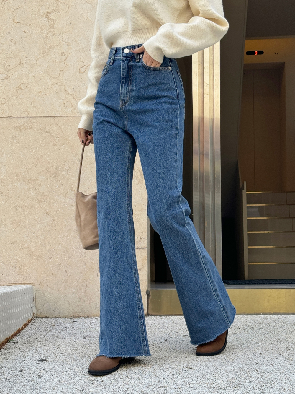 カットオフハイウエストフレアデニムパンツ | レディースファッション