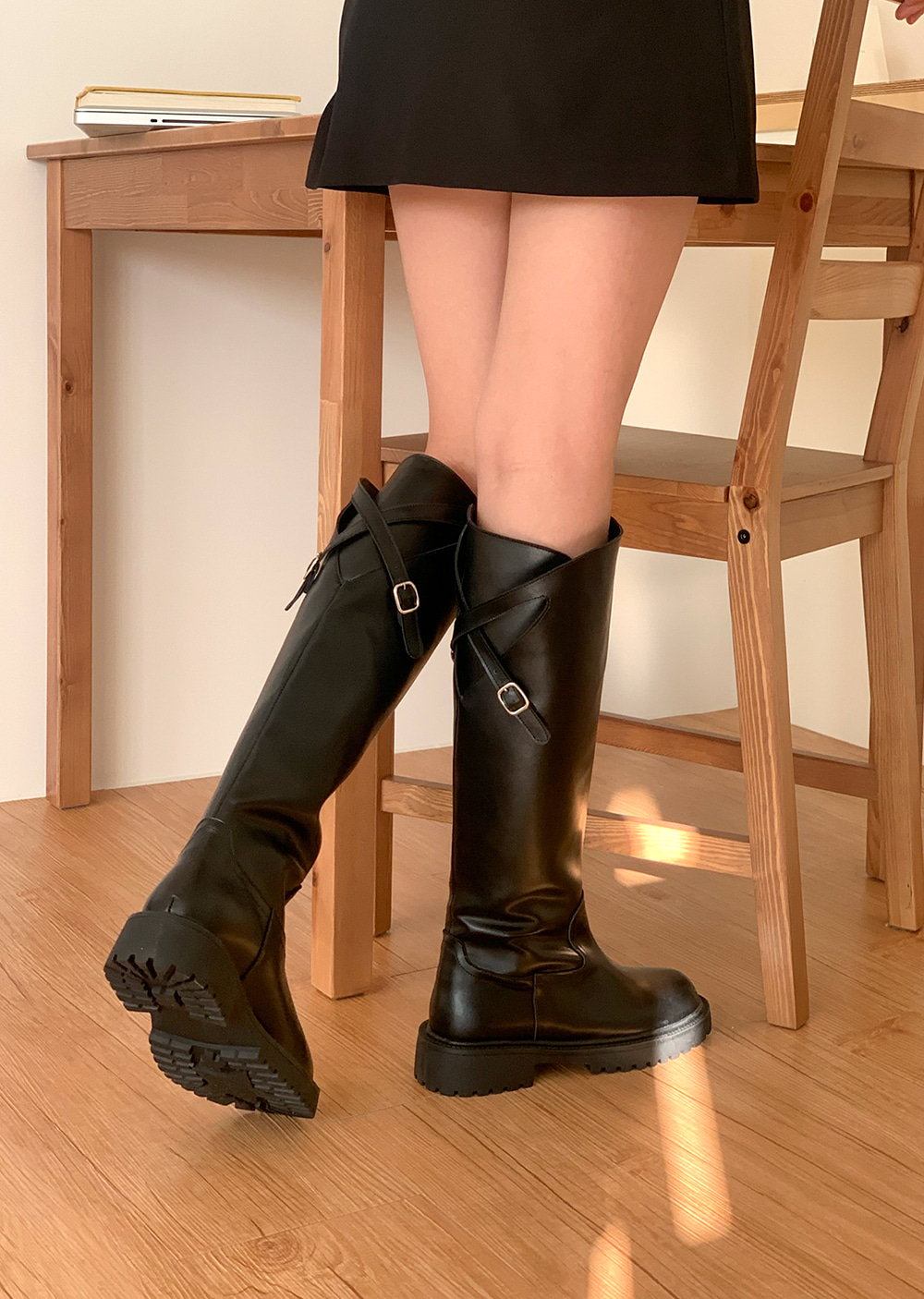 【極美品】CHNAEL ロングブーツ 36 ブラック ロゴ ベルト ベルトデザインロングブーツ/41504 – ORIENTALTRAFFIC