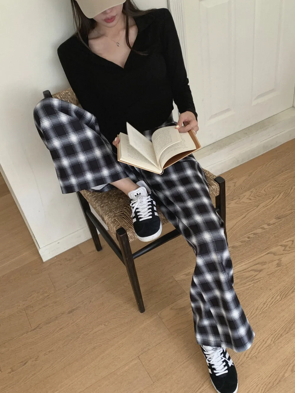 긴 드레스 모델 착용 이미지-S5L30