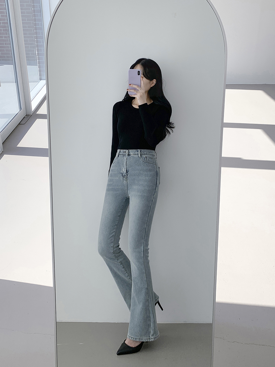 3TYPEファー裏地スリムフレアデニムパンツ | レディースファッション