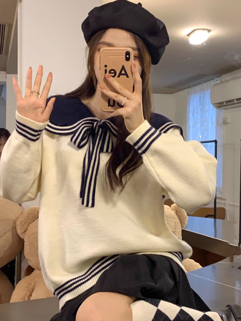 RURI W.(ルリ ダブリュー)の2022AWコレクション