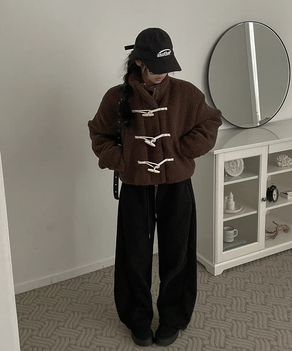 바지 모델 착용 이미지-S1L83