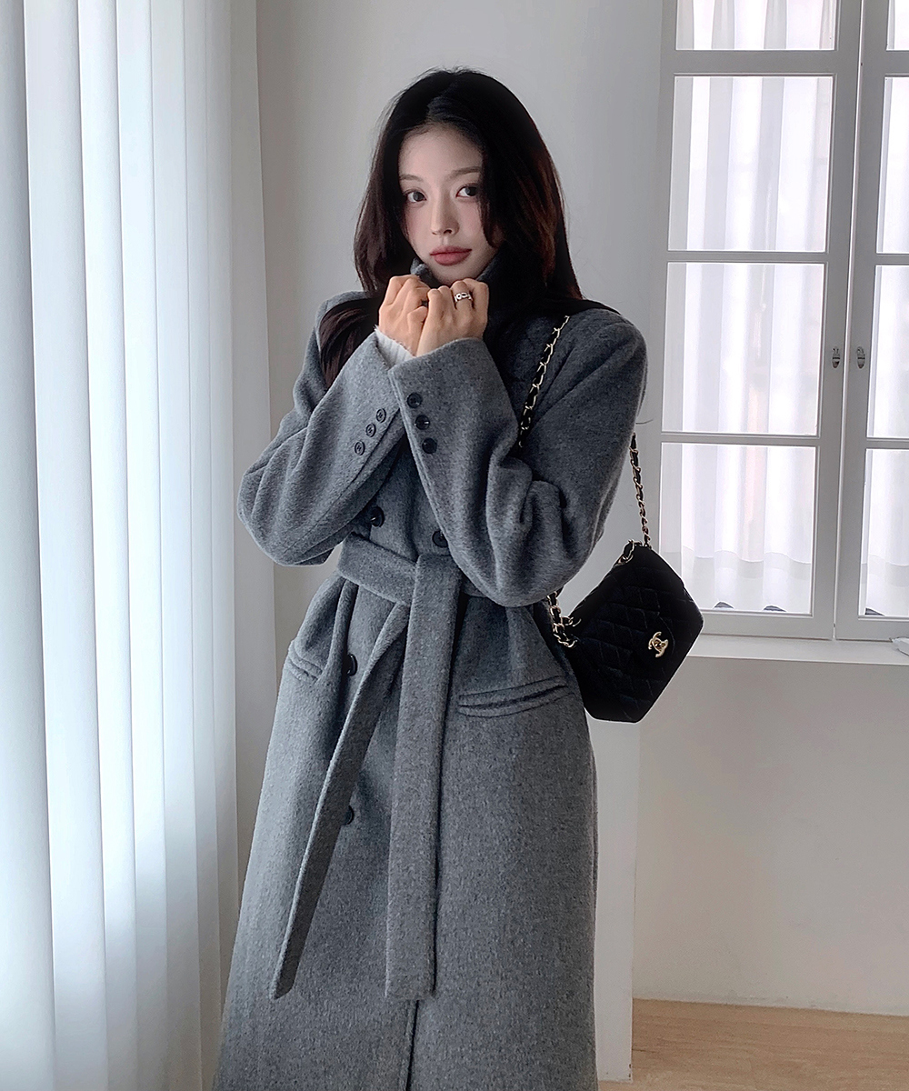 ストラップ付ダウン裏地スタンドカラーダブルボタンコート