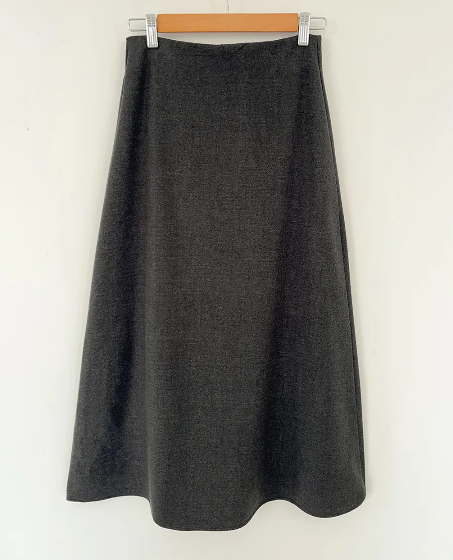 롱 스커트 그레이 색상 이미지-S1L52