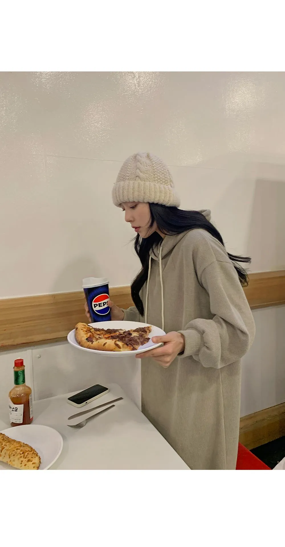 소피에 루즈핏 니트골지 후드롱원피스