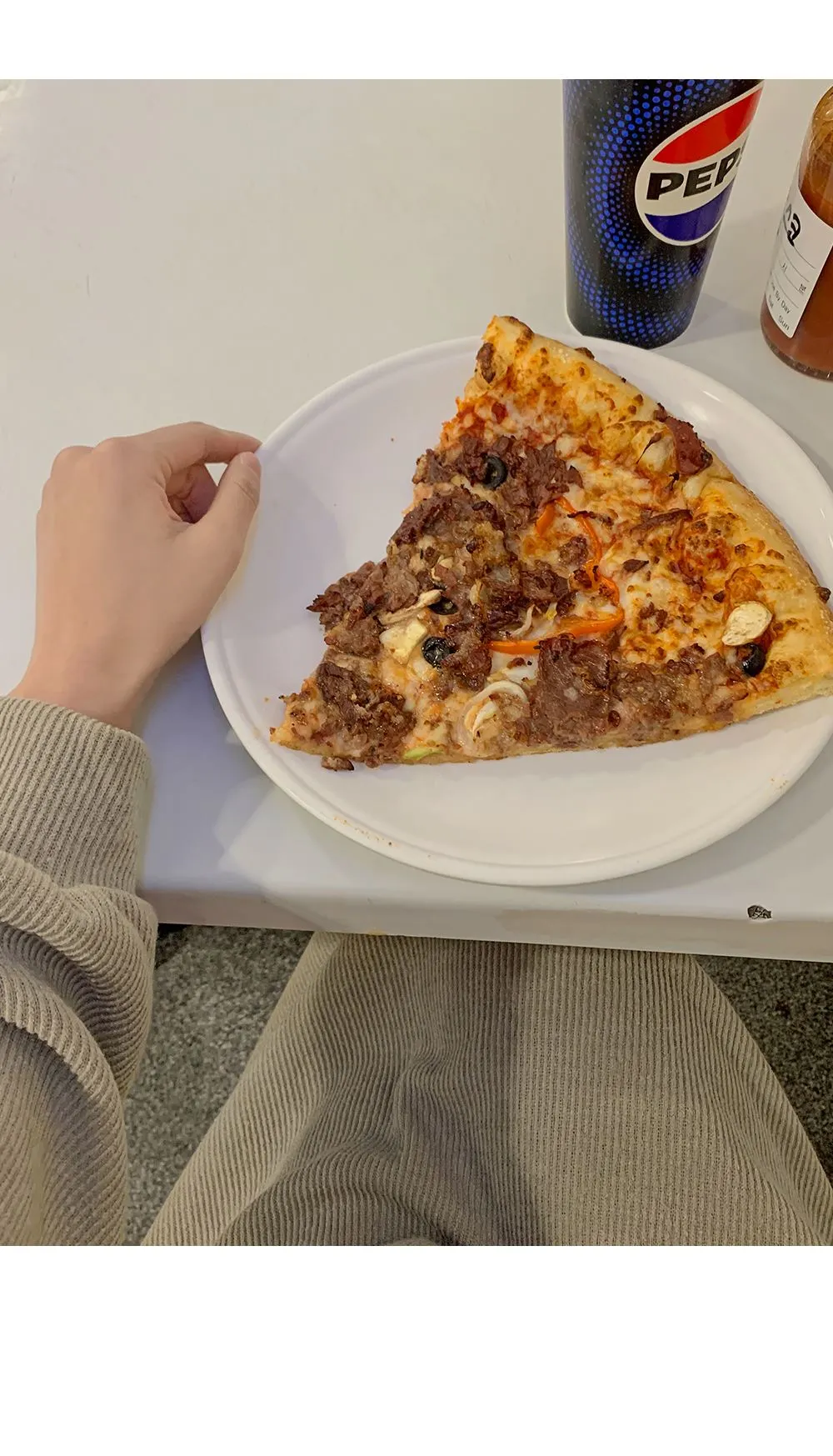 소피에 루즈핏 니트골지 후드롱원피스