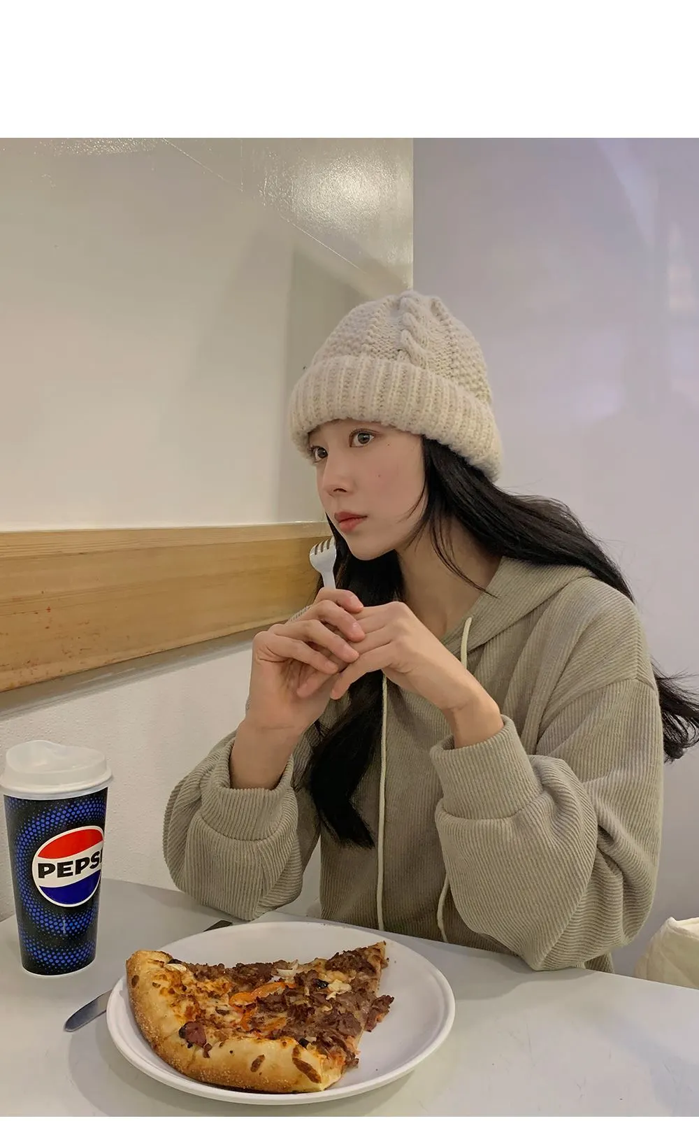 소피에 루즈핏 니트골지 후드롱원피스