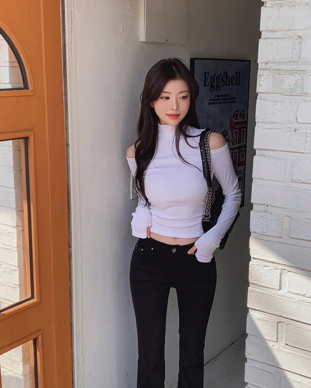 긴팔 티셔츠 모델 착용 이미지-S1L46