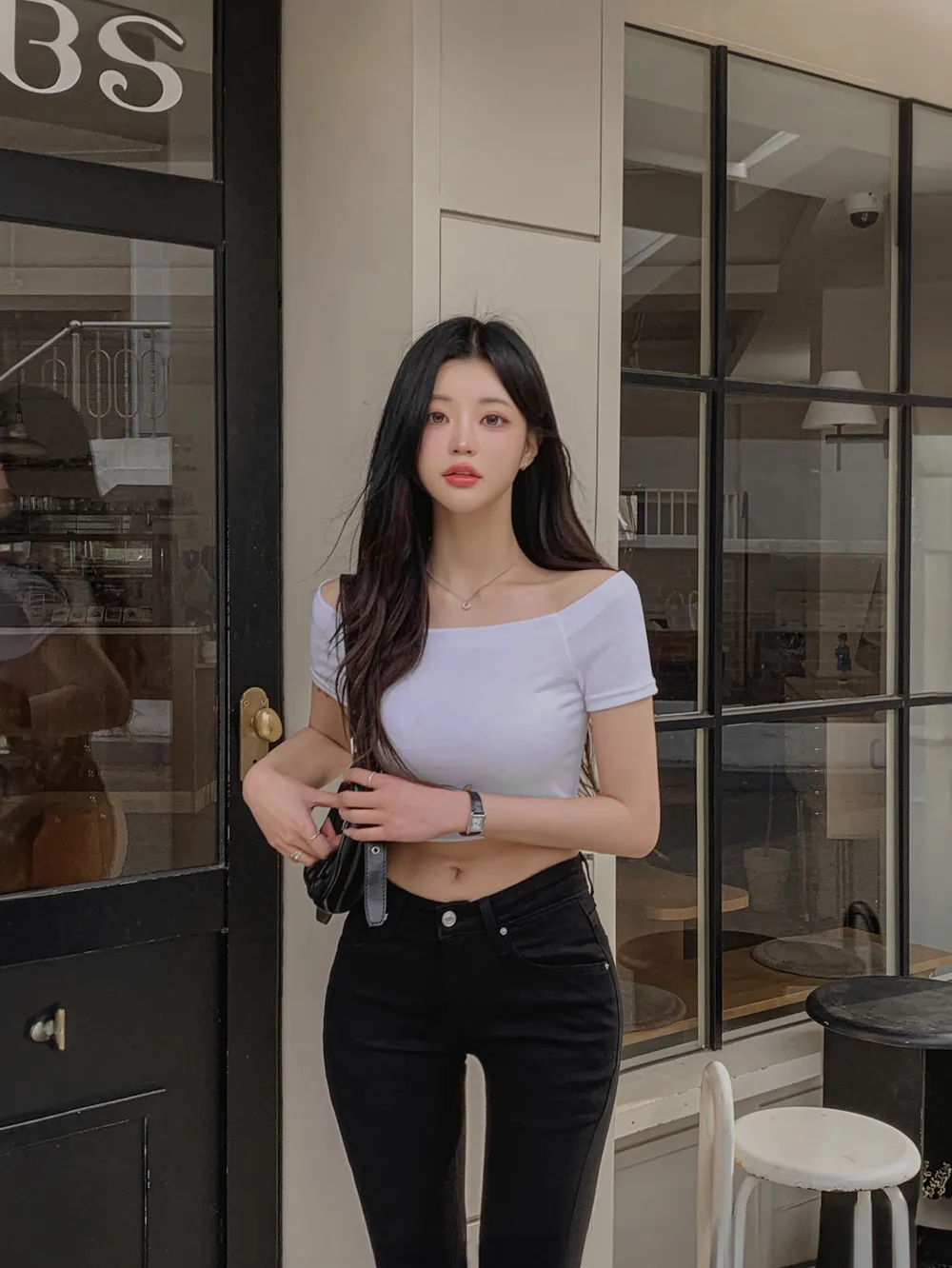 반팔 티셔츠 모델 착용 이미지-S1L36