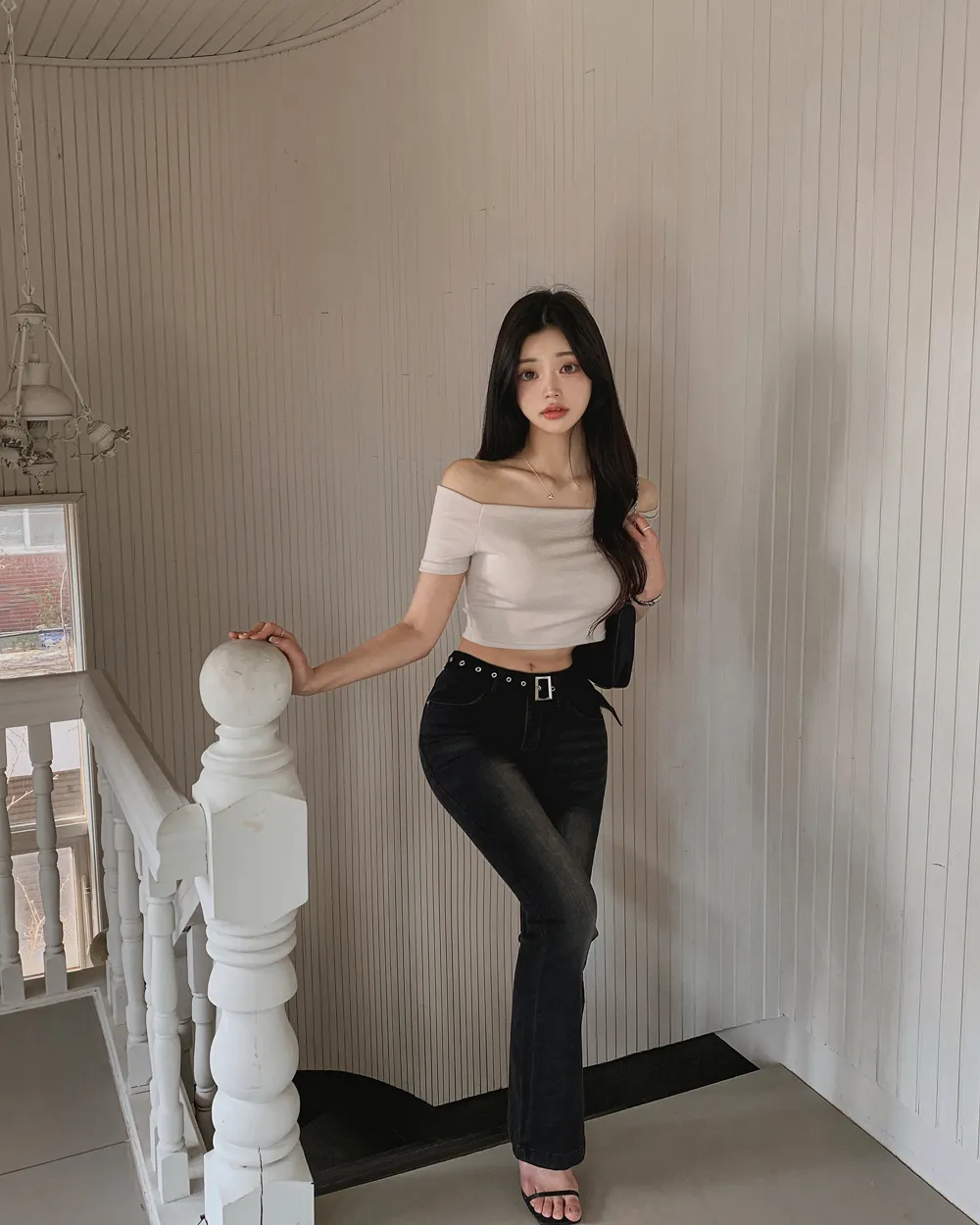 반팔 티셔츠 모델 착용 이미지-S1L23