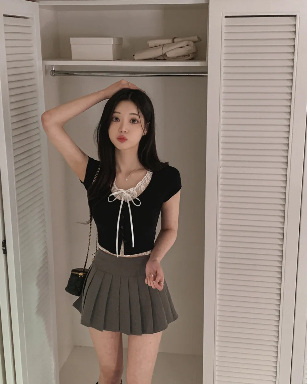 반팔 티셔츠 모델 착용 이미지-S2L32