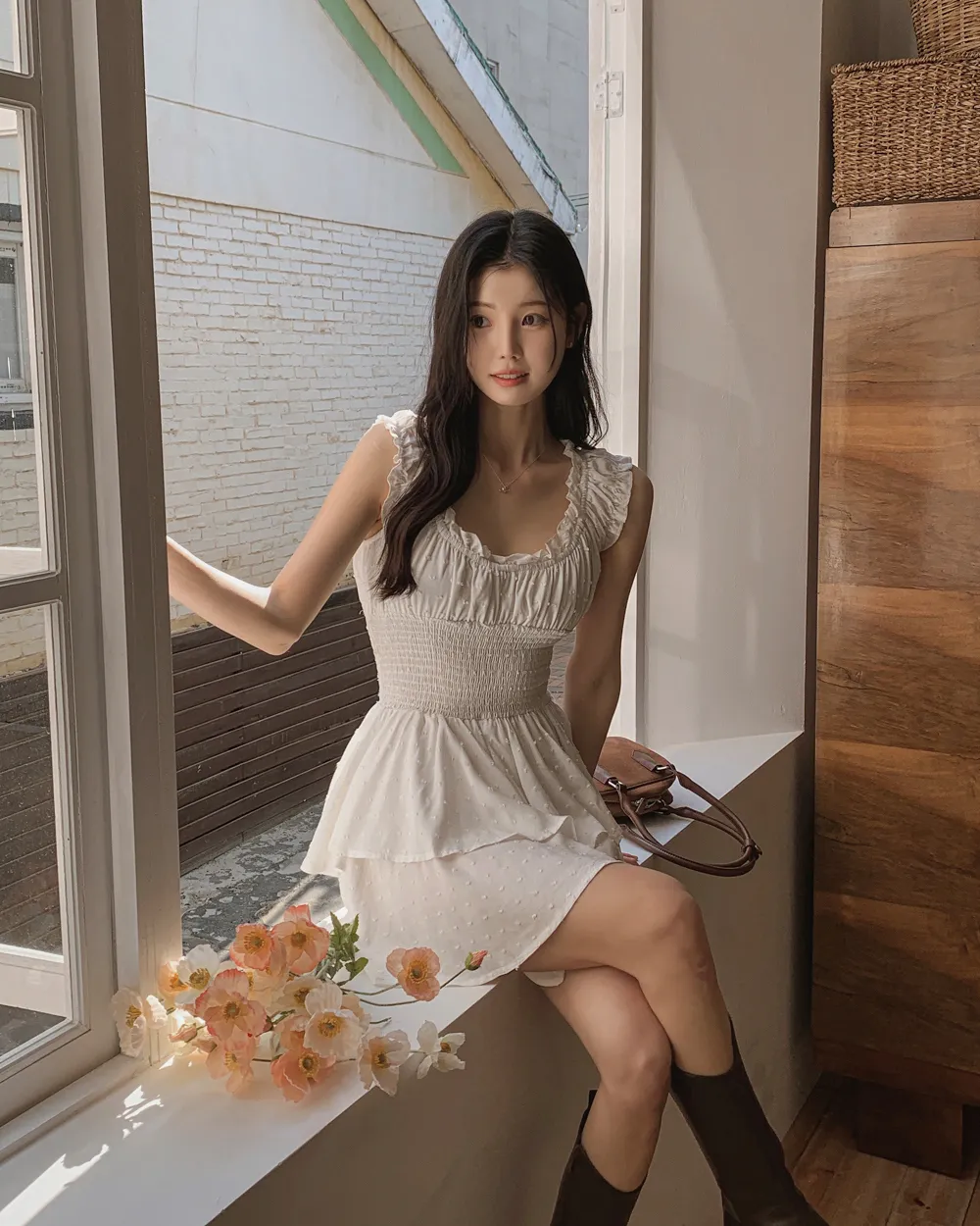 드레스 모델 착용 이미지-S2L6