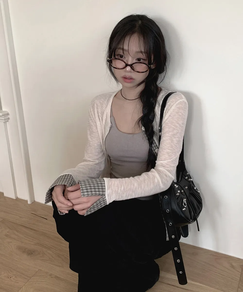 민소매 모델 착용 이미지-S1L27