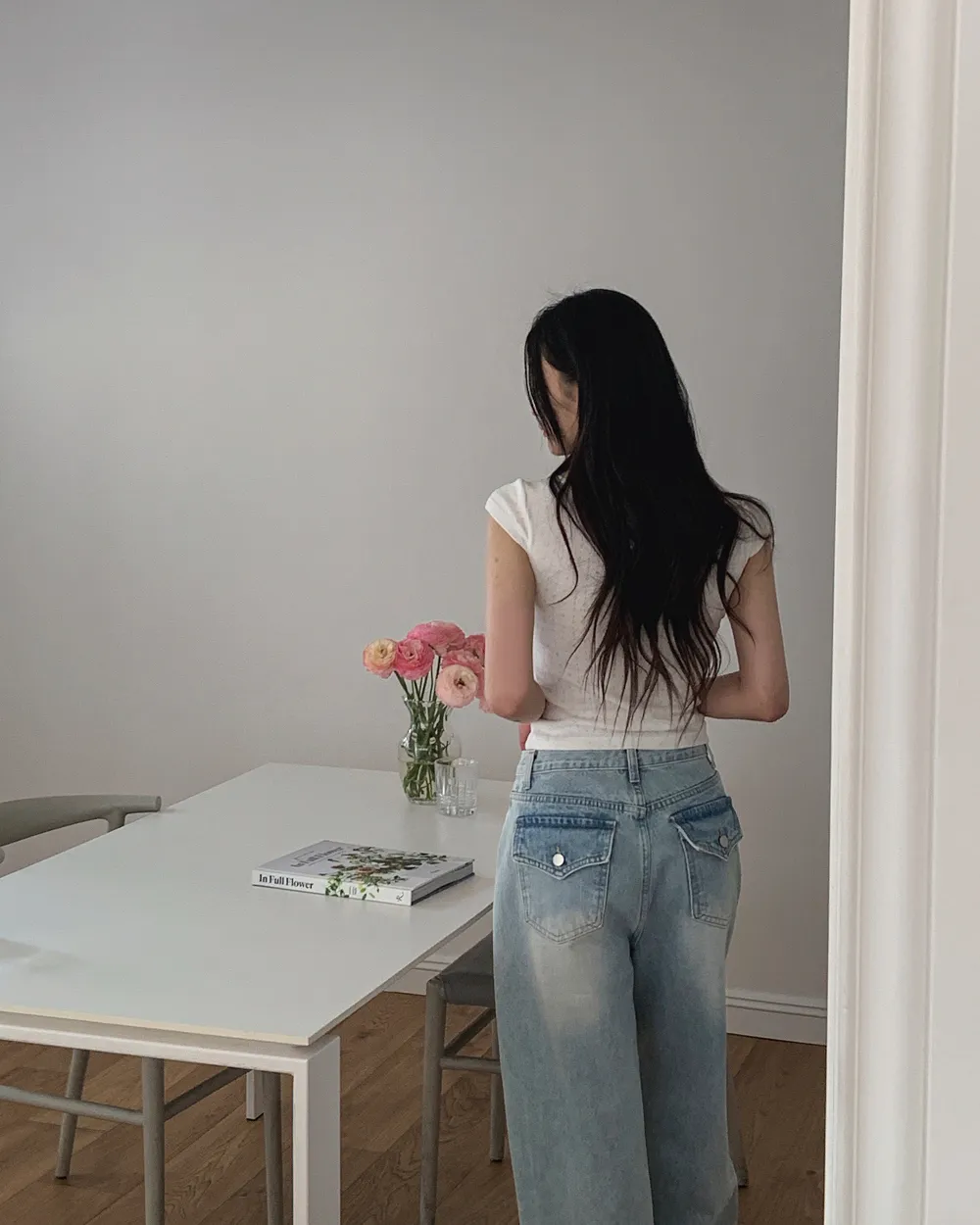 바지 모델 착용 이미지-S1L45