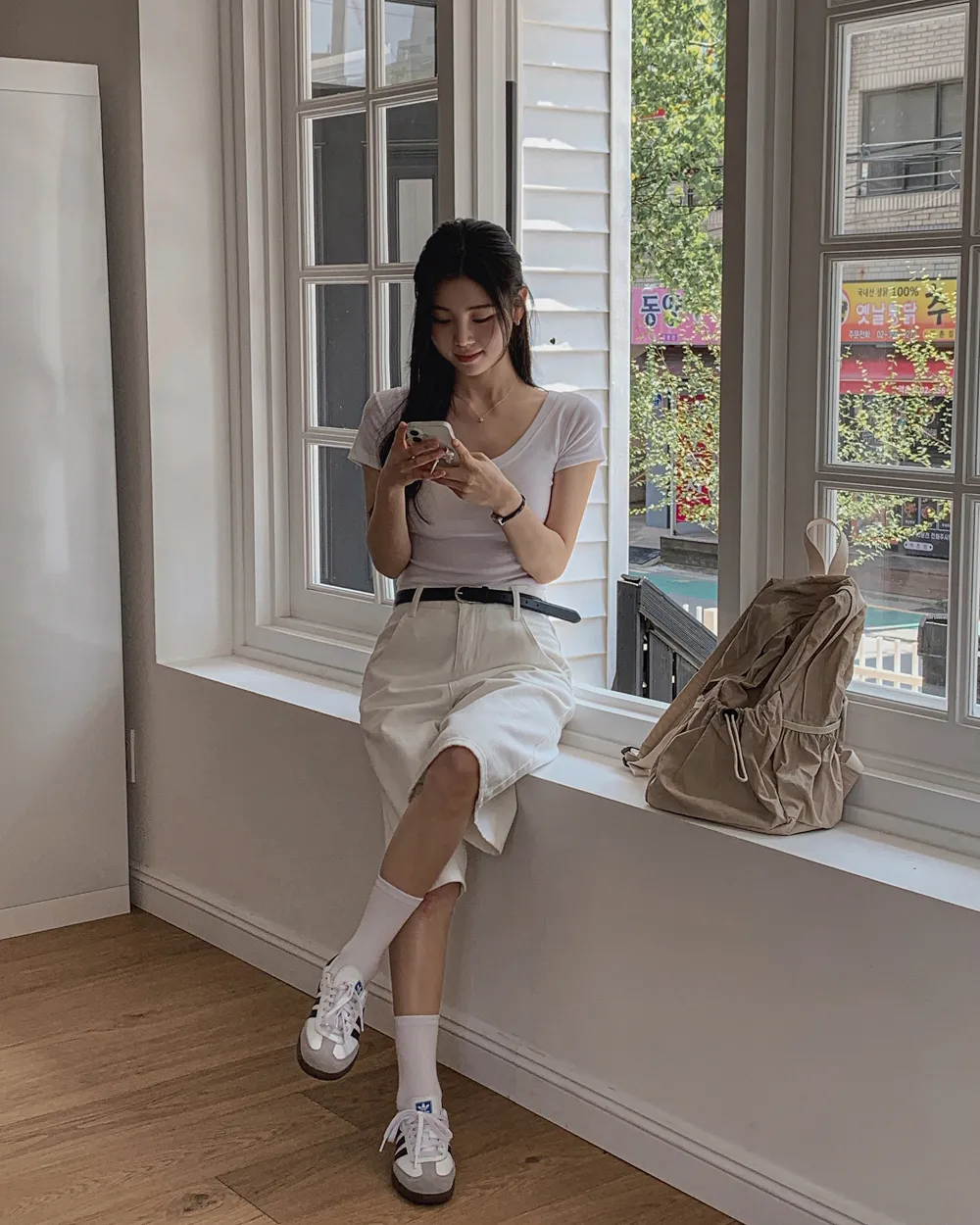 반바지 모델 착용 이미지-S1L72