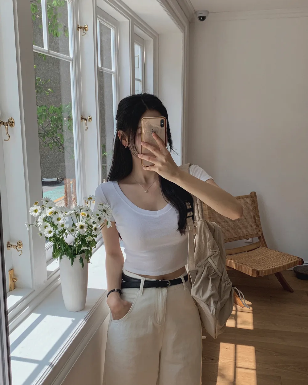 반바지 모델 착용 이미지-S1L75