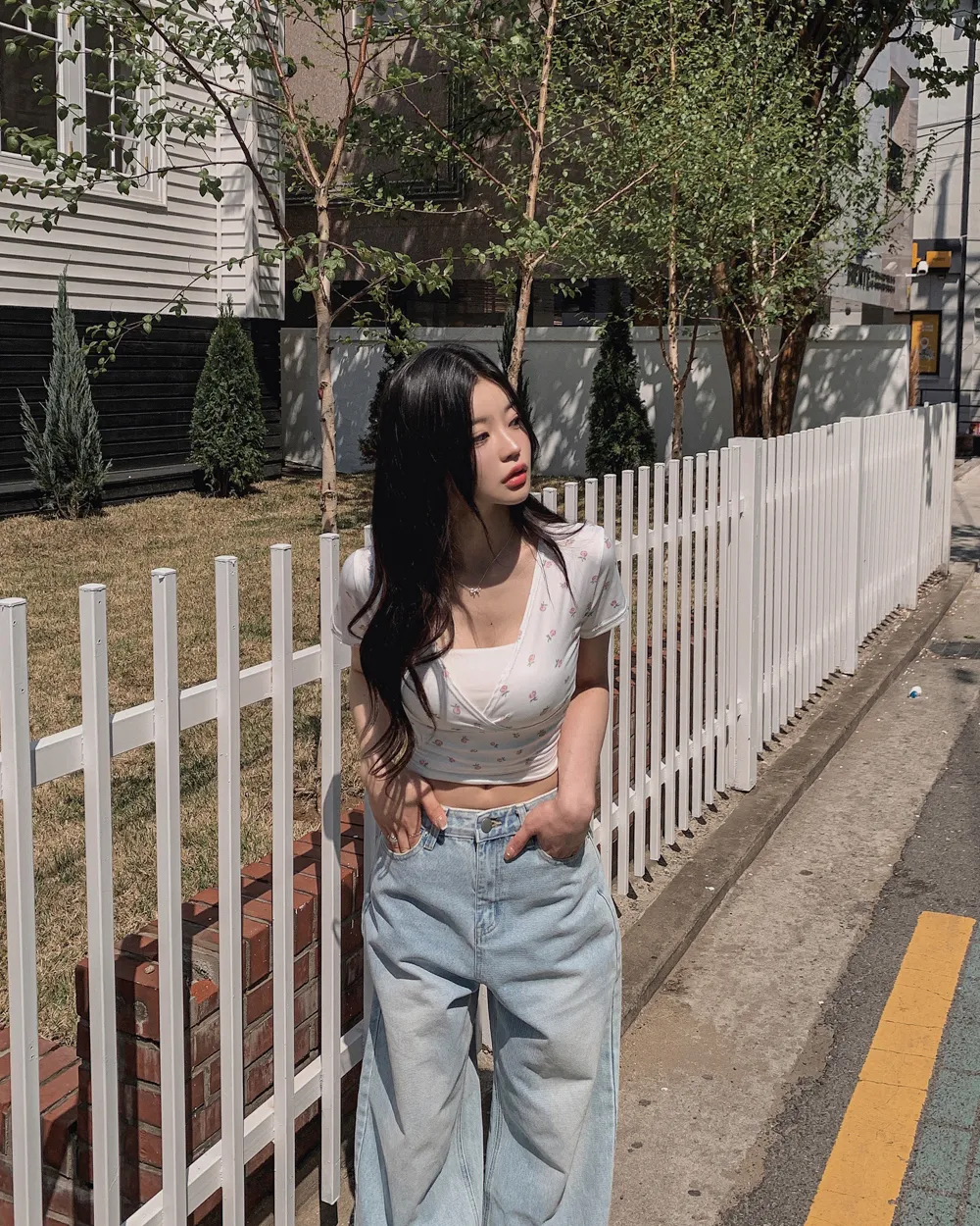 반팔 티셔츠 모델 착용 이미지-S1L50