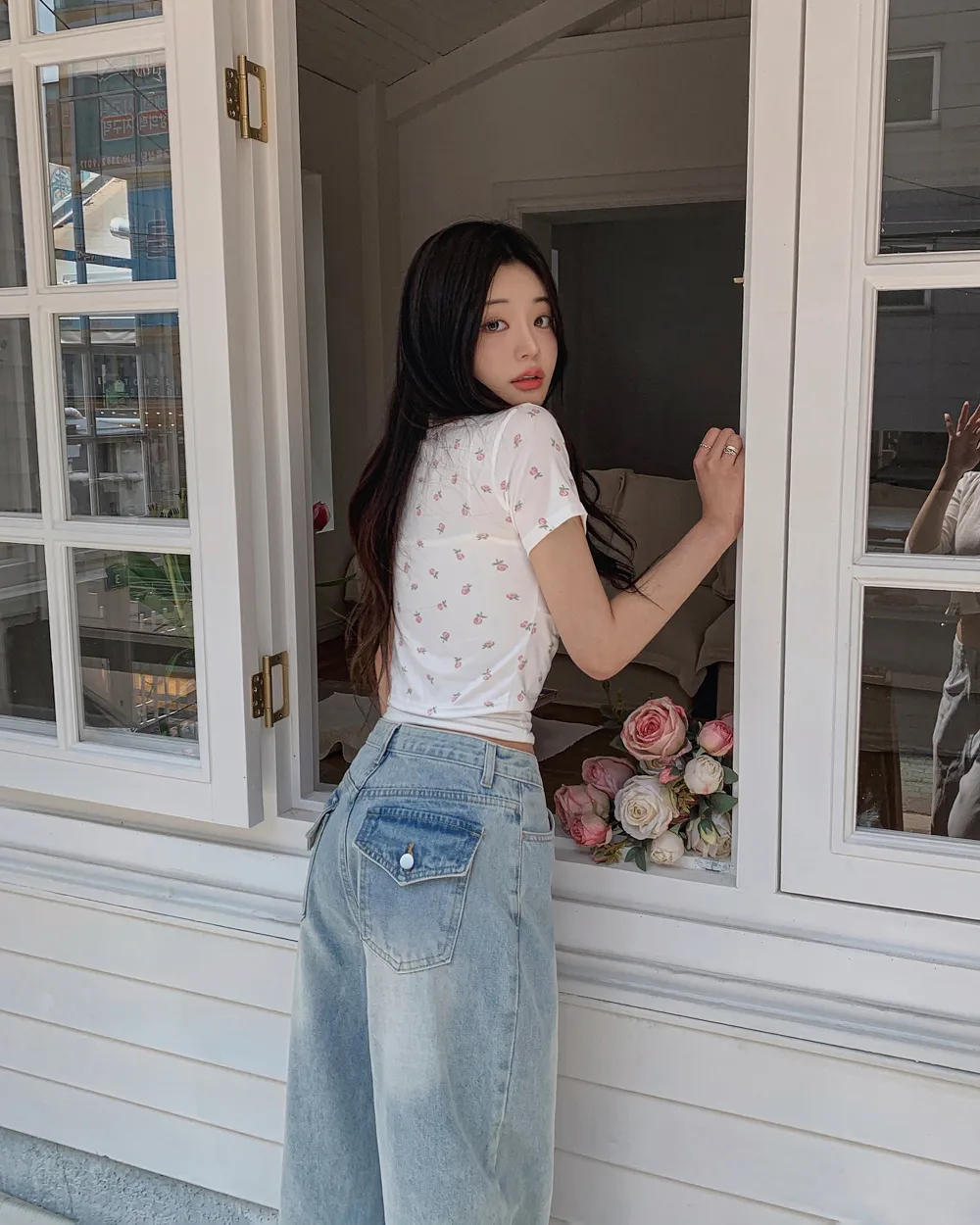 반팔 티셔츠 모델 착용 이미지-S1L70