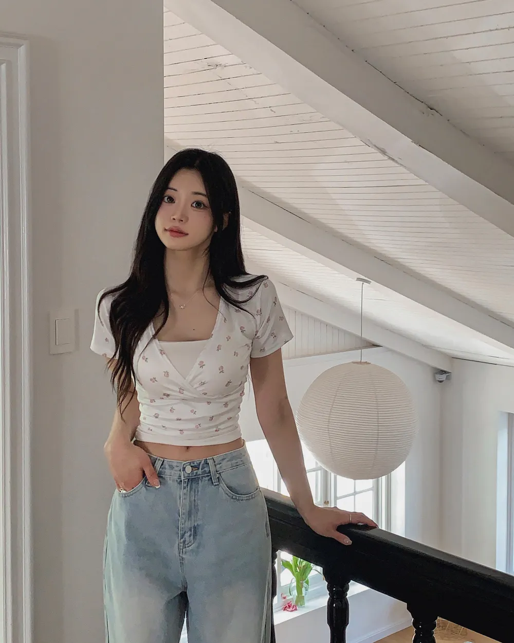반팔 티셔츠 모델 착용 이미지-S1L44