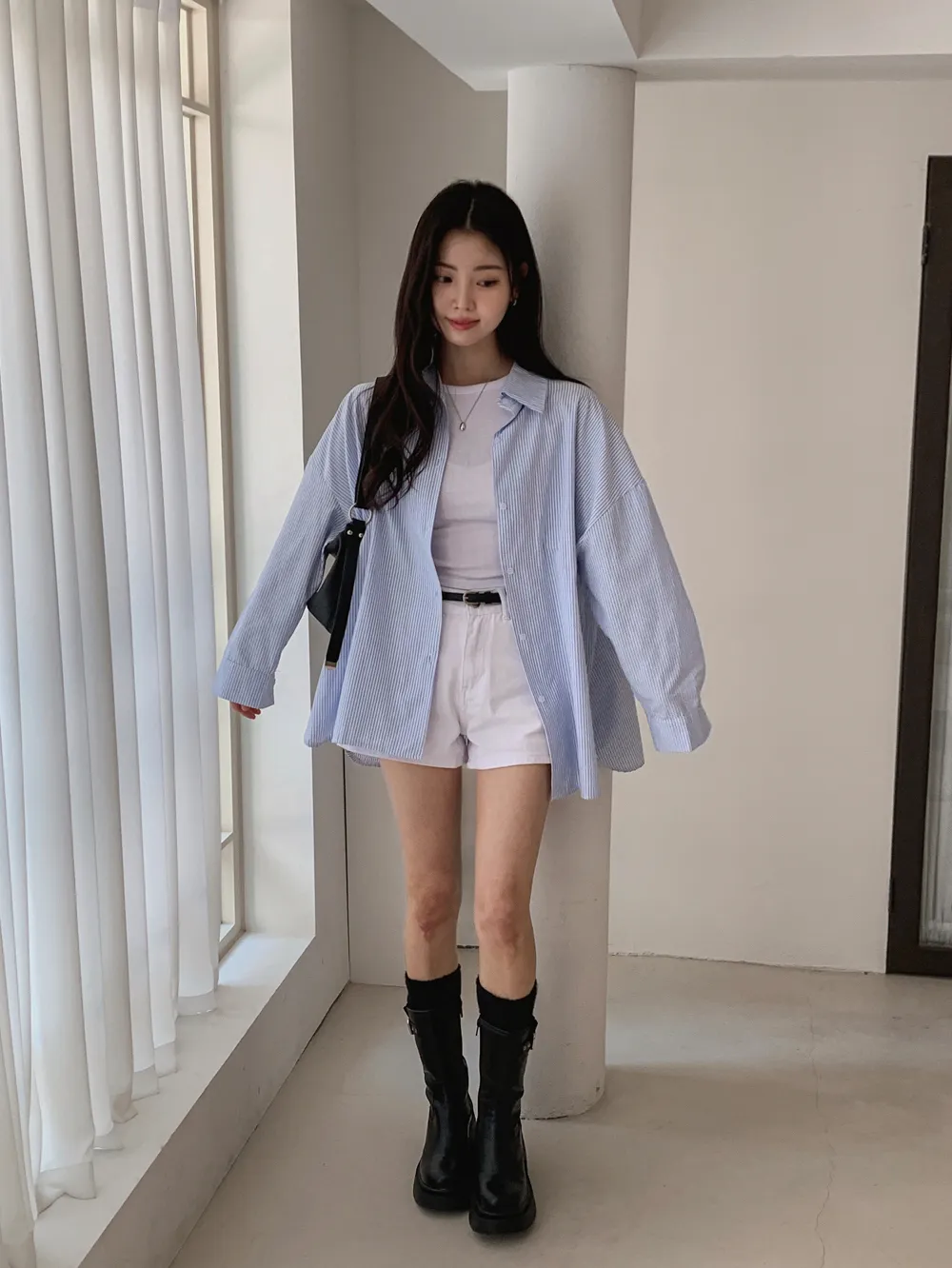 민소매 모델 착용 이미지-S1L29