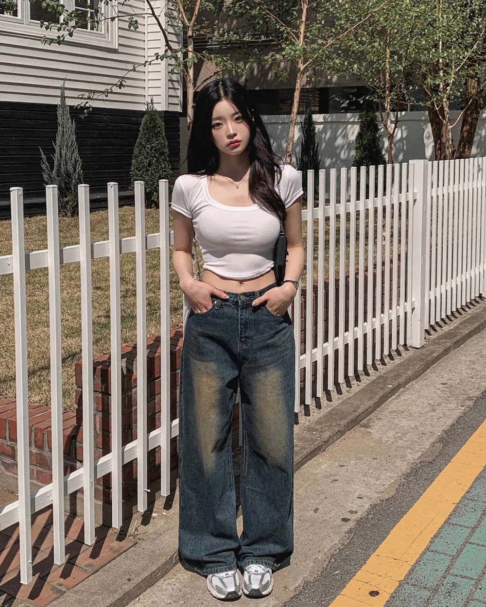 반팔 티셔츠 모델 착용 이미지-S1L26